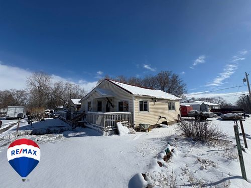 1303 E Washington Ave, Riverton, WY, 82501-4550 | Card Image