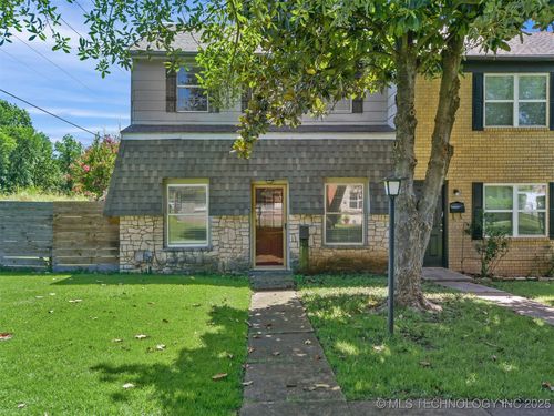 924 Manor Mall, Ardmore, OK, 73401-3557 | Card Image