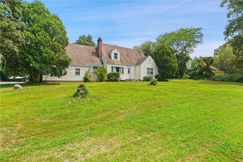 320 Vine Rd, Stamford, CT, 06905-2107 | Card Image