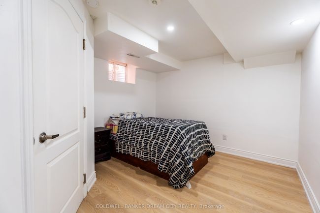 32 Charger Lane, House other with 8 bedrooms, 4 bathrooms and 2 parking in Brampton ON | Image 39