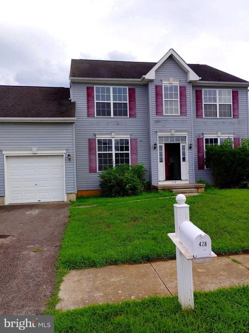 428 Christiana River Dr, CLAYTON, DE, 19938-3926 | Card Image