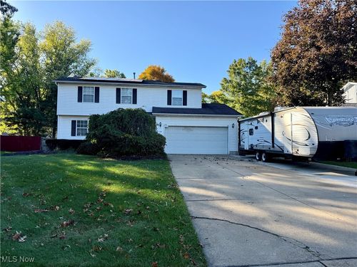 1154 Millhaven Dr, Copley, OH, 44321-1752 | Card Image