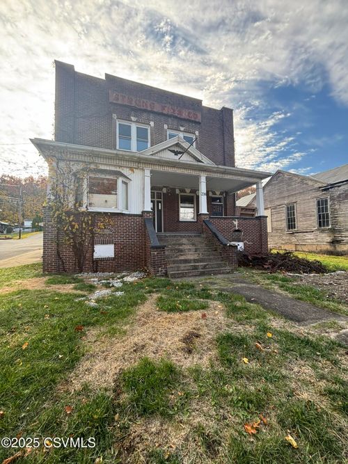 238 Front St, Mount Carmel, PA, 17851-2557 | Card Image