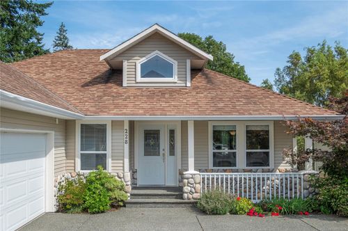 228 Maryland Rd, Campbell River, BC, V9W8H5 | Card Image