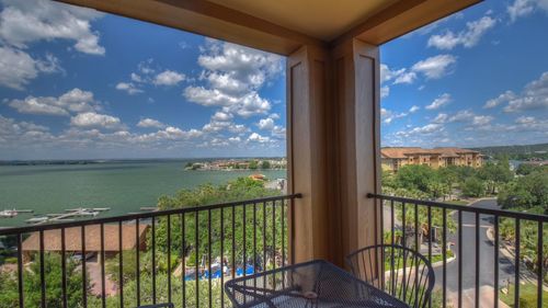 unit-51-101 W Bank, Horseshoe Bay, TX, 78657-6193 | Card Image