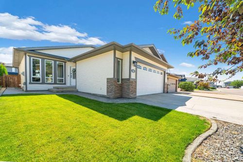 76 Somerset Pl Se, Medicine Hat, AB, T1B0H1 | Card Image