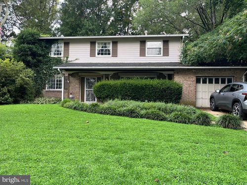8527 Parliament Dr, SPRINGFIELD, VA, 22151-1310 | Card Image