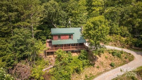 460 Briggs Cove Rd, Robbinsville, NC, 28771-9208 | Card Image