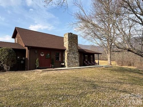 132 Hurd Rd, Canton, NC, 28716-7860 | Card Image