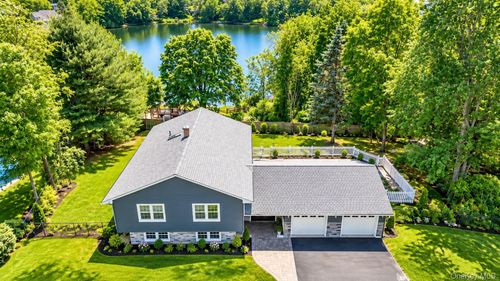 8 Clinton Ct, Monroe, NY, 10950-3720 | Card Image