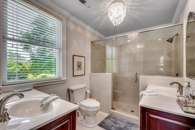 402 E Broad St, House other with 3 bedrooms, 3 bathrooms and 6 parking in Hemingway SC | Image 25