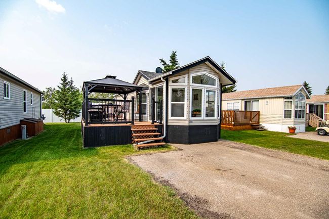 3064 - 25074 South Pine Lake Road, Home with 2 bedrooms, 1 bathrooms and 2 parking in Rural Red Deer County AB | Image 7