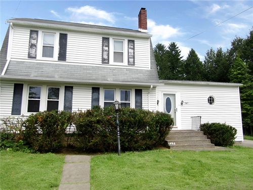 147 Carmichaels St, Rices Landing, PA, 15357-2102 | Card Image