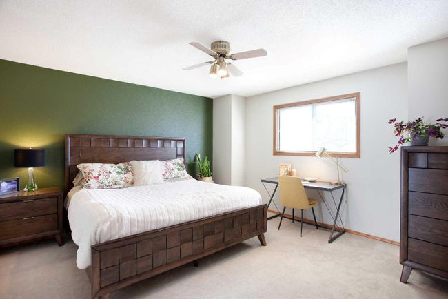 202 Cedarwood Park Sw, Home with 3 bedrooms, 1 bathrooms and 1 parking in Calgary AB | Image 10