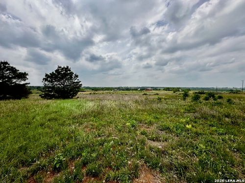 180 Santa Gertrudis Dr, Sutherland Springs, TX, 78161-9709 | Card Image