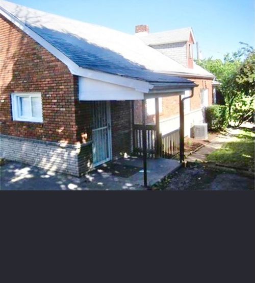 1327 Greensburg Pike, East Mc Keesport, PA, 15035-1521 | Card Image