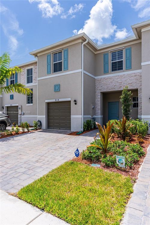 814-814 Se 19th St, Homestead, FL, 33034-5688 | Card Image