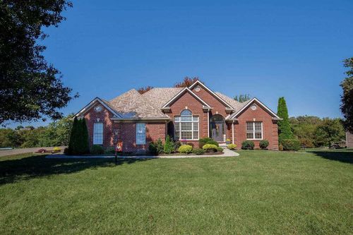 908 Country Oaks Dr, Richmond, KY, 40475-8492 | Card Image