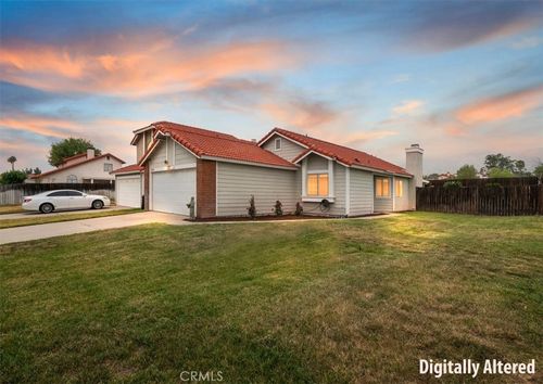 27870 Fieldstone Dr, Highland, CA, 92346 | Card Image