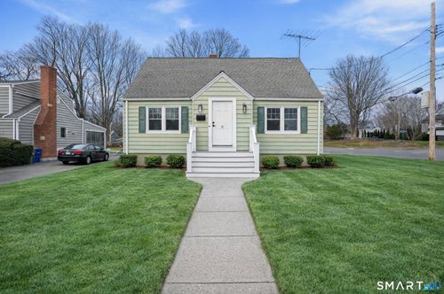 8 Raleigh Rd, Bridgeport, CT, 06606-1037 | Card Image