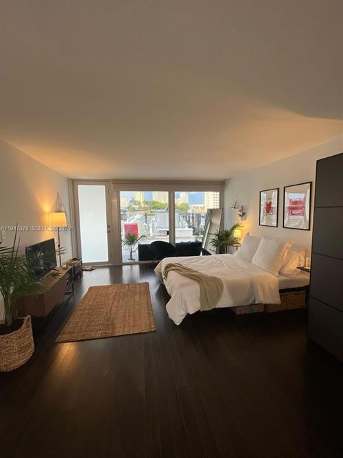 6-900 Bay Dr, Miami Beach, FL, 33141-5623 | Card Image