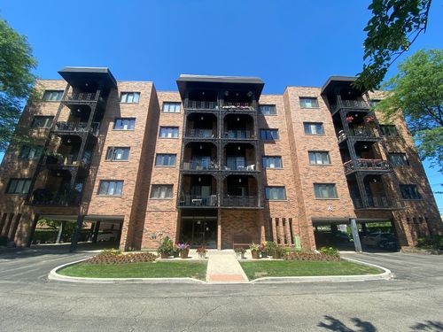 504-9375 Landings Ln, Des Plaines, IL, 60016-5208 | Card Image