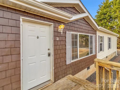 21 Crosswinds Dr, Leicester, NC, 28748-9311 | Card Image