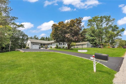 2661 Windmill Dr, Yorktown Heights, NY, 10598-3330 | Card Image
