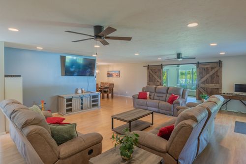 17-105 Ipuaiwaha St, KEAAU, HI, 96749-8230 | Card Image