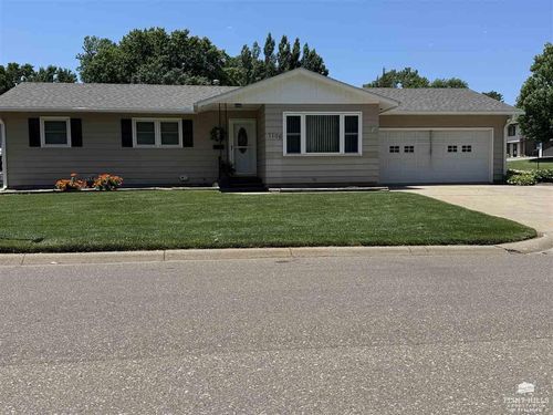 1106 Archer St, Concordia, KS, 66901-4430 | Card Image