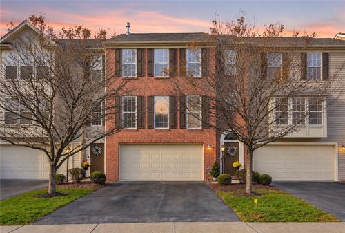 81404 Lost Valley Dr, Adams Twp, PA, 16046 | Card Image