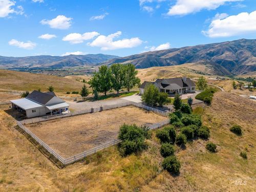 7 Coyote Point Rd, Horseshoe Bend, ID, 83629-8053 | Card Image