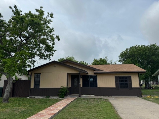 Rubio St, Taft, TX 78390