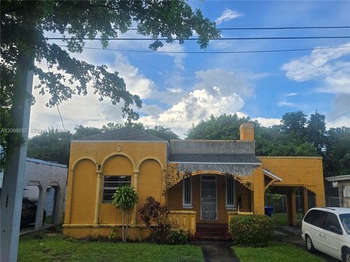 1368 Nw 56th St, Miami, FL, 33142-3142 | Card Image
