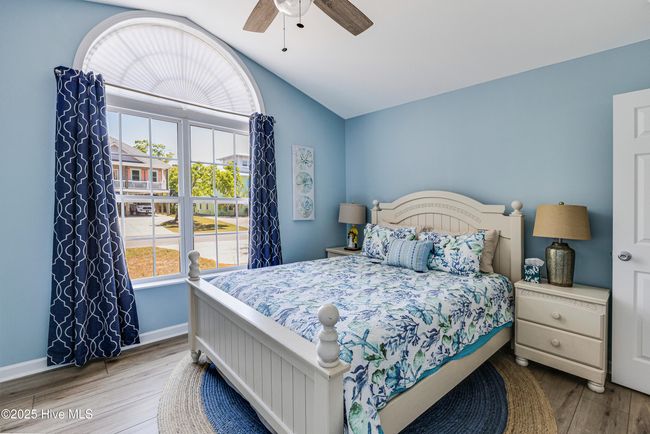 107 Ne 24 Th St, House other with 3 bedrooms, 2 bathrooms and null parking in Oak Island NC | Image 19