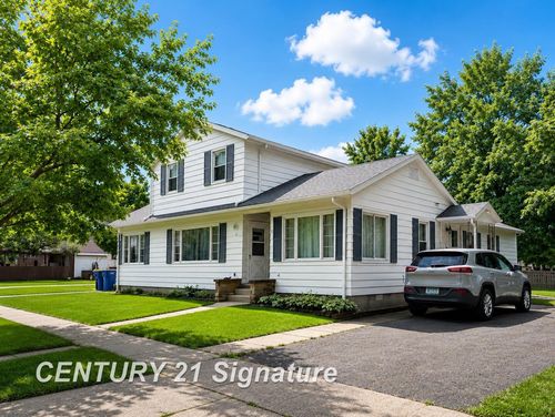 119-121 N Bachus Street, Corunna, MI, 48817 | Card Image