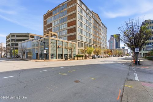 708-815 W Market St, Louisville, KY, 40202-2654 | Card Image
