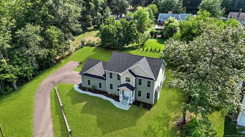 13 Kenwood Cir, Bloomfield, CT, 06002-3434 | Card Image