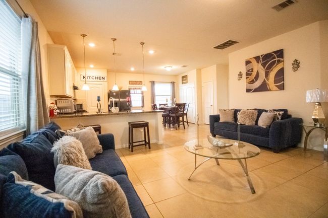 7735 Nevaeh Crest Path, House other with 3 bedrooms, 2 bathrooms and 2 parking in Houston TX | Image 11