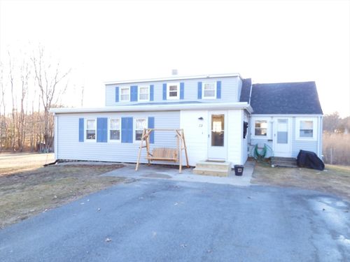 19 S Hunt Rd, Amesbury, MA, 01913-4400 | Card Image