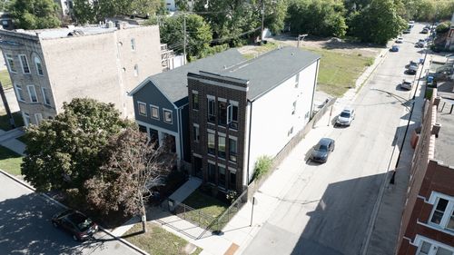 321 Washtenaw Ave, Chicago, IL, 60612-3631 | Card Image