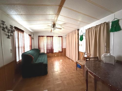 22-46 Woodhaven Dr E, Sublette, IL, 61367 | Card Image