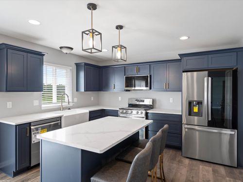 70562 Sunny Brook Ln, Richmond, MI, 48062-5569 | Card Image