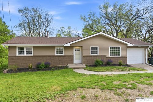 16 Shady Ln, Council Bluffs, IA, 51503-5023 | Card Image