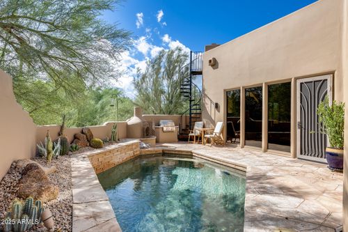 2119 E Northview Ave, Phoenix, AZ, 85020-5662 | Card Image