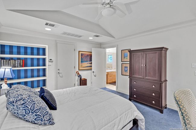 UNIT-8 - 27000 Catamaran Dr, House other with 4 bedrooms, 4 bathrooms and null parking in SPICEWOOD TX | Image 40