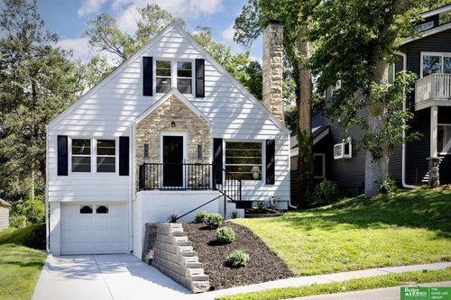 6316 Poppleton Ave, Omaha, NE, 68106-1540 | Card Image