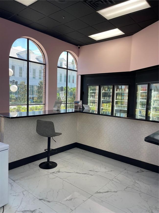 Bar area | Image 7