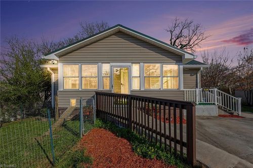 997 Robbins Cir, Lexington, NC, 27292-3137 | Card Image