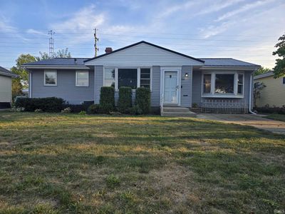 519 W 12 Th Street, House other with 3 bedrooms, 1 bathrooms and null parking in Mishawaka IN | Image 1